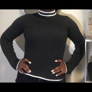 • Gray Mock Neck Long Sleeve